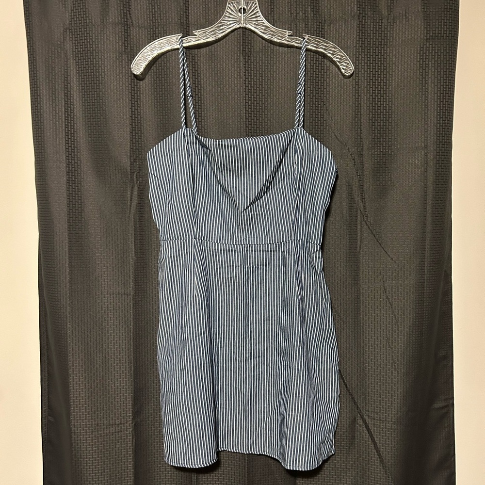 Emory Park Blue and White Striped Mini Dress 100% Cotton Women’s Size Medium